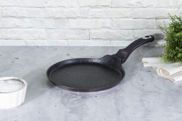 Blynu keptuve 25 cm Metallic Line Carbon Pro Edition NEMOKAMAS PROTEKTORIUS Berlinger Haus BH 6902 13 scaled