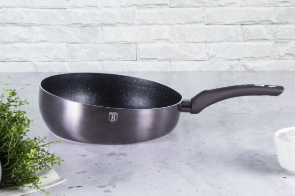 Flip keptuvė, 26 cm, "Metallic Line Carbon Pro Edition