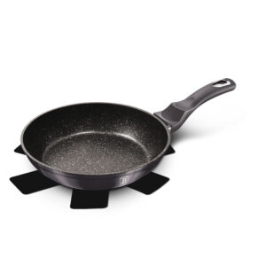 Keptuvė, 28 cm, "Metallic Line Carbon Pro Edition