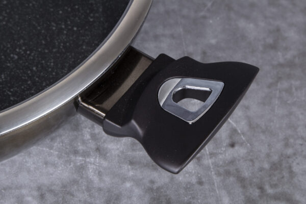 Wok keptuvė su dangčiu, 30 cm, "Metallic Line Shiny Black Edition-Berlinger Haus-BH-7115-11