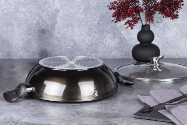 Wok keptuvė su dangčiu, 30 cm, "Metallic Line Shiny Black Edition-Berlinger Haus-BH-7115-20